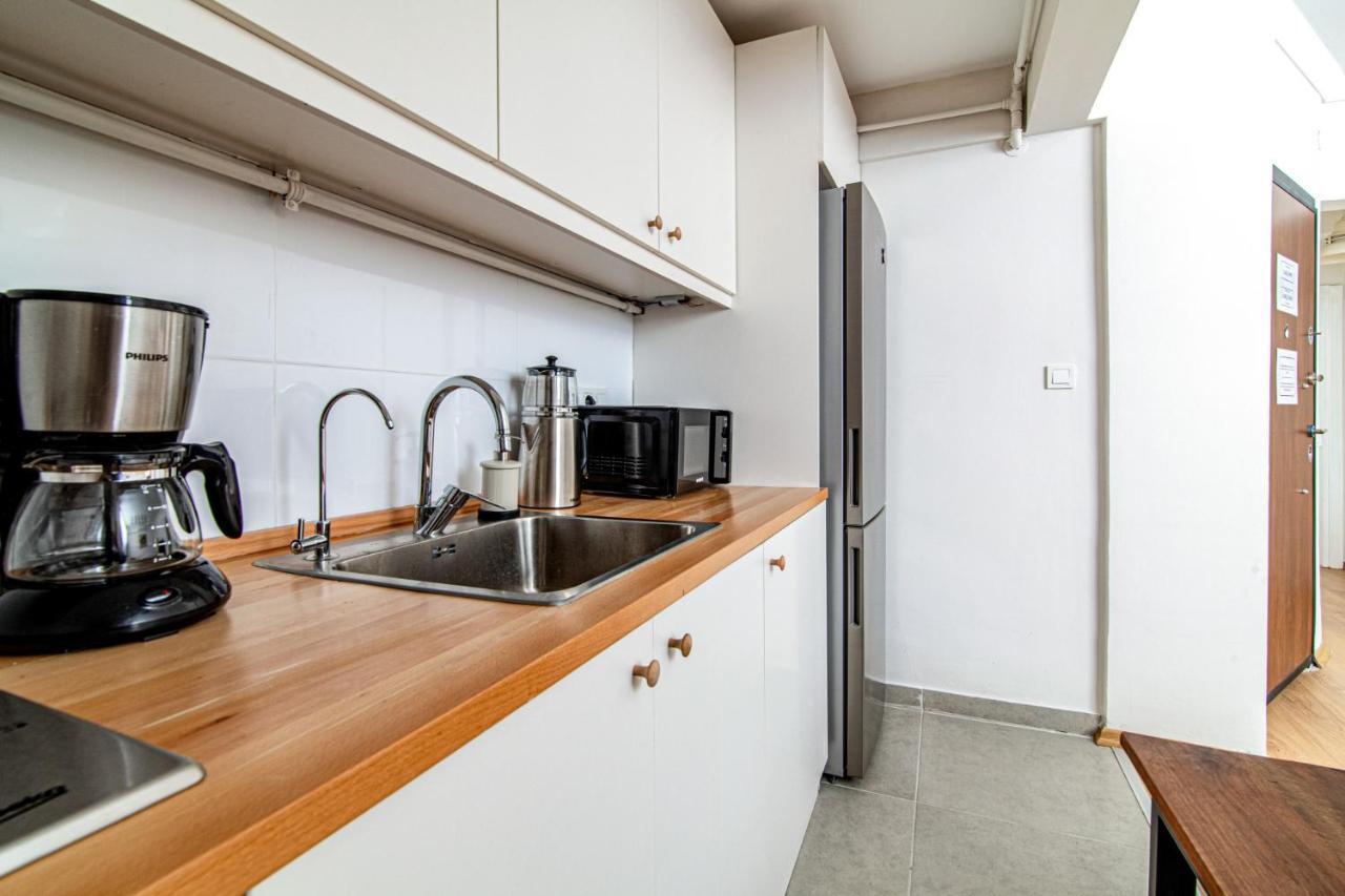Gorgeous Apartment In The Heart Of Cihangir Istanbul Exterior photo
