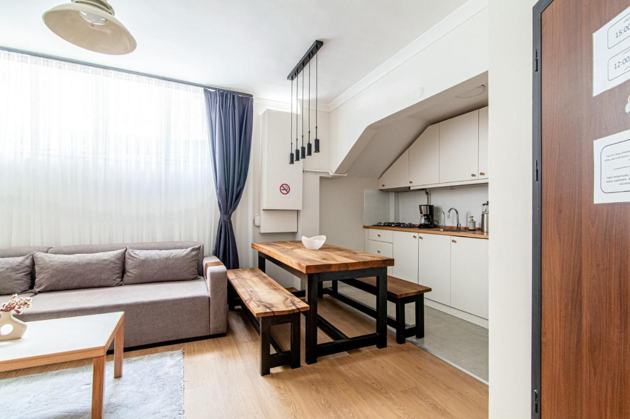 Gorgeous Apartment In The Heart Of Cihangir Istanbul Exterior photo